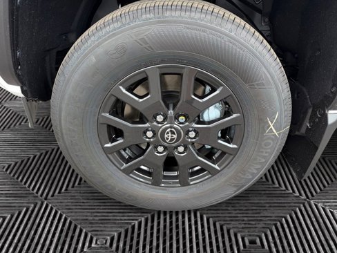 New 2025 Toyota 4Runner SR5 image 15