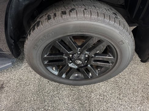 Used 2021 Toyota 4Runner Nightshade image 32