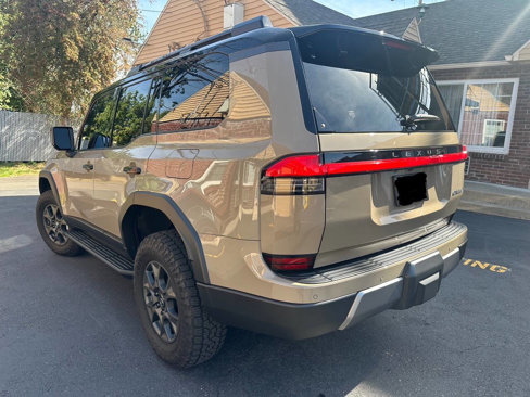 Used 2025 Lexus GX 550 image 6