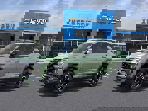 New 2026 Chevrolet Equinox ACTIV w/ Safety and Technology Package image 2
