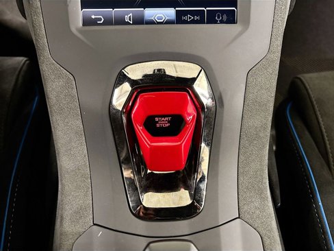 Used 2024 Lamborghini Huracan STO image 14