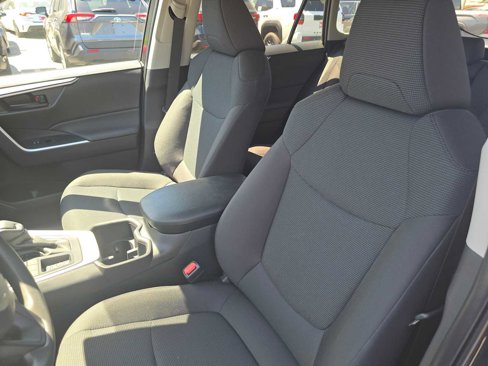 Certified 2025 Toyota RAV4 LE image 22