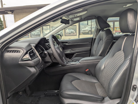 Used 2020 Toyota Camry SE image 13
