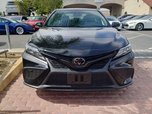 Used 2024 Toyota Camry SE image 2