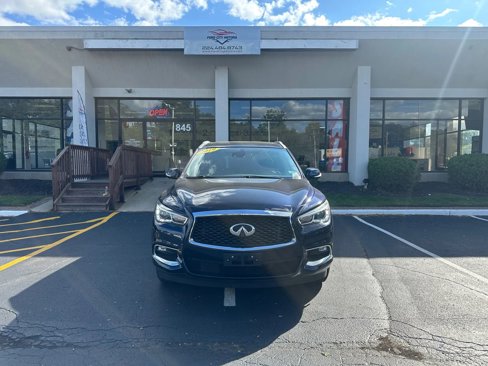 Used 2019 INFINITI QX60 Luxe w/ Essential Package image 2