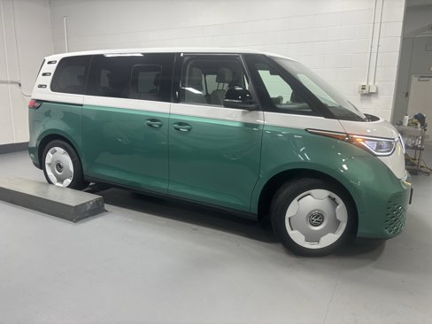New 2025 Volkswagen ID. Buzz 1st Edition image 7
