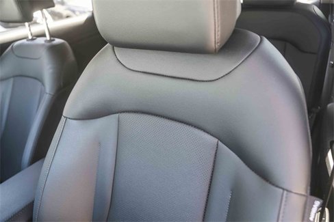 Certified 2025 Kia Sportage EX image 26