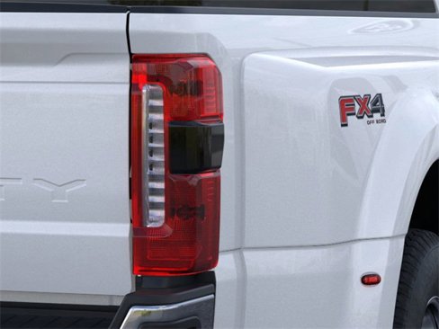 New 2025 Ford F350 Lariat w/ Lariat Ultimate Package image 21