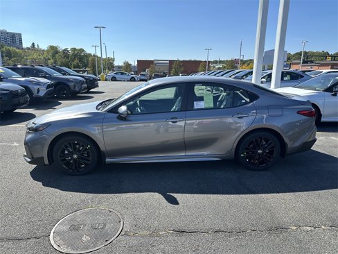 New 2026 Toyota Camry SE image 2