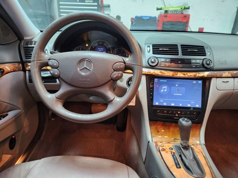 Used 2008 Mercedes-Benz E 320 BlueTEC Sedan image 18
