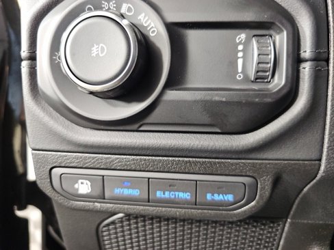 New 2025 Jeep Wrangler Unlimited Sahara image 16