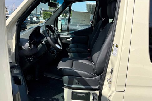 New 2025 Mercedes-Benz Sprinter 2500 image 9