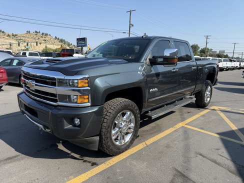 Used 2018 Chevrolet Silverado 2500 High Country w/ Duramax Plus Package image 8