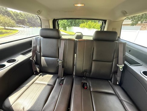 Used 2011 GMC Yukon XL Denali image 33