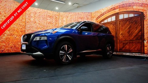 Used 2023 Nissan Rogue Platinum image 3