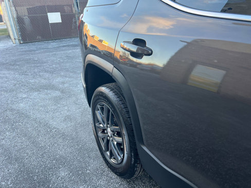 Used 2019 GMC Acadia SLT image 11