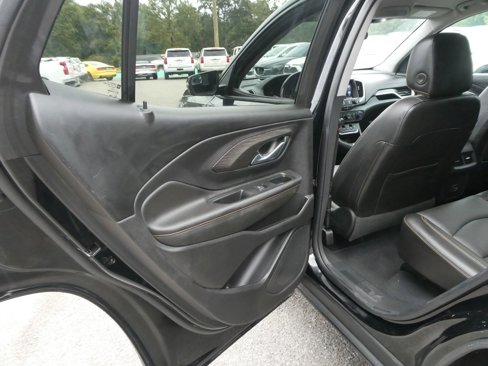 Used 2021 GMC Terrain SLT w/ Elevation Edition image 29