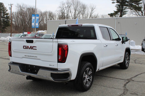 Used 2024 GMC Sierra 1500 SLT image 8