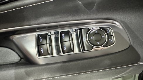 Used 2024 Chevrolet Corvette Stingray Preferred Conv w/ Stealth Interior Trim Package image 15
