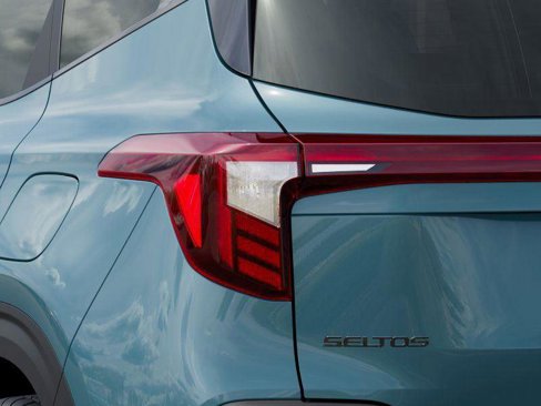 New 2025 Kia Seltos S image 11