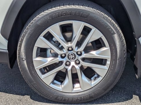 Certified 2022 Toyota RAV4 XLE Premium image 13