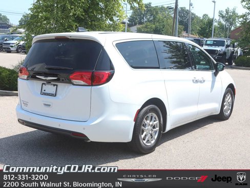 New 2025 Chrysler Voyager LX image 7