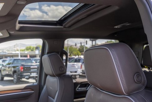 New 2026 GMC Sierra 3500 Denali w/ Denali Reserve Package image 10