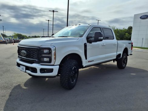 New 2025 Ford F250 Lariat image 7