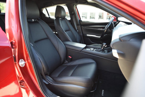 Used 2023 MAZDA MAZDA3 s image 16