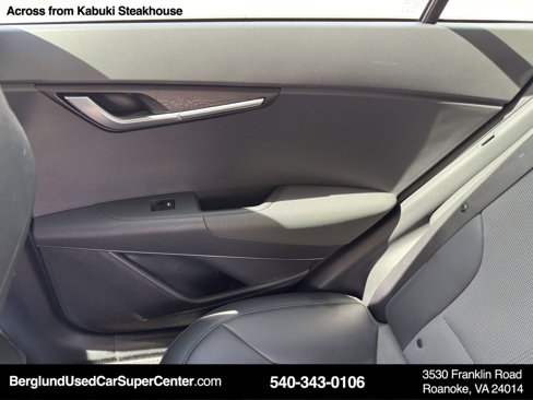 Used 2023 Kia Niro EX image 31