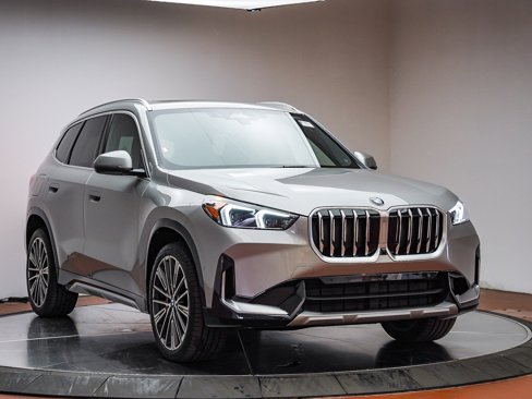 New 2026 BMW X1 xDrive28i w/ Technology Package image 3