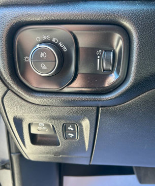 Used 2020 RAM 1500 Big Horn image 24