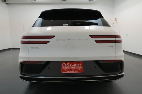 New 2026 Genesis GV70 2.5T Select image 14