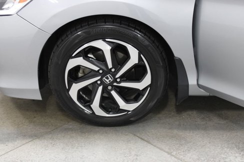 Used 2017 Honda Accord EX-L image 40