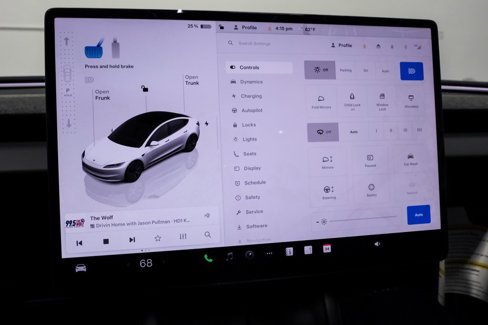 Used 2025 Tesla Model 3 Long Range image 26