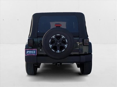 Used 2011 Jeep Wrangler Unlimited Sport image 6