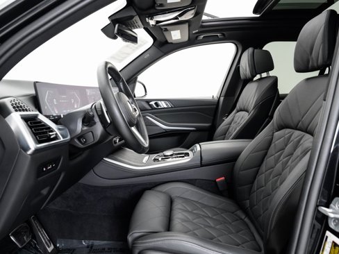 Used 2025 BMW X5 xDrive40i w/ M Sport Package image 6