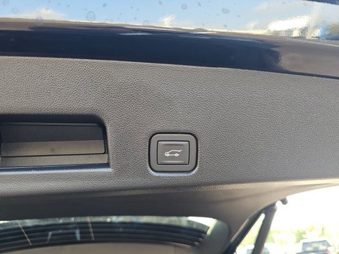 New 2026 Chevrolet Traverse RS w/ LPO, Floor Liner Package image 12