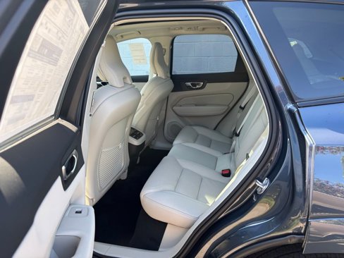 New 2026 Volvo XC60 B5 Ultra w/ Climate Package image 15