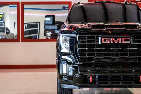 Used 2024 GMC Sierra 2500 AT4 w/ Technology Package image 42
