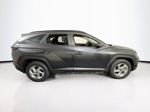Used 2023 Hyundai Tucson SEL w/ Winter Package image 4