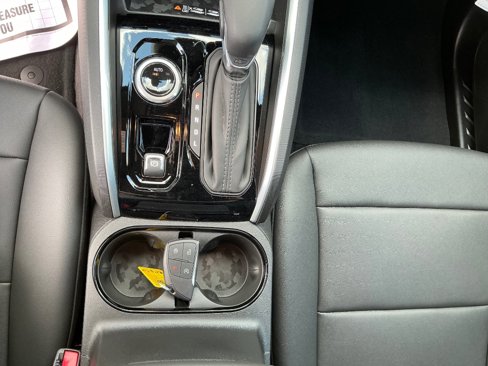 New 2025 Chevrolet Colorado LT w/ LT Convenience Package image 23