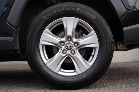 Used 2023 Toyota RAV4 XLE image 14