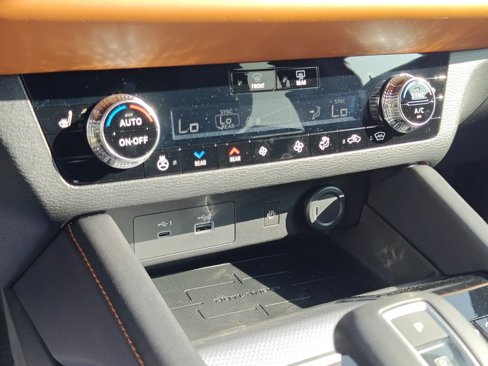 New 2025 Mitsubishi Outlander 4WD Plug-In Hybrid image 19