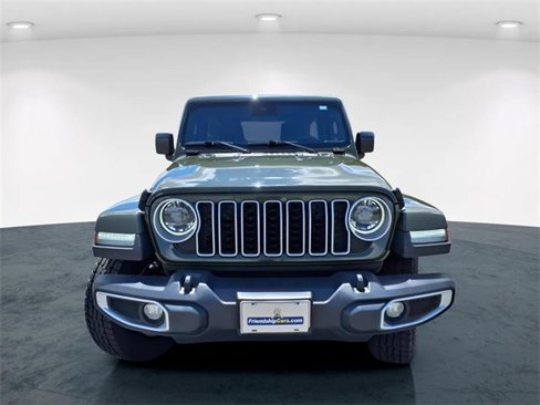 Used 2024 Jeep Wrangler Sahara image 19