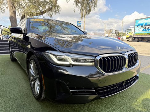 Used 2021 BMW 540i w/ Premium Package image 3