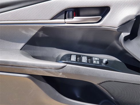New 2025 Toyota Camry SE image 16