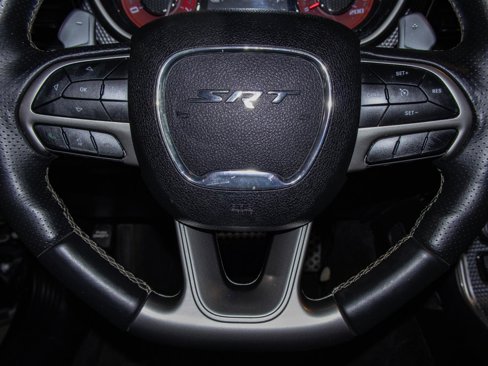 Used 2018 Dodge Challenger SRT Hellcat image 11