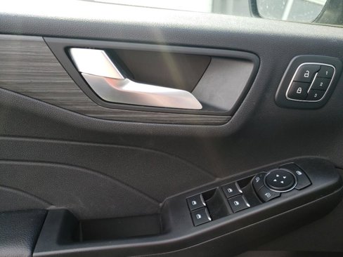 Used 2024 Ford Escape SE w/ PHEV Premium Package image 27
