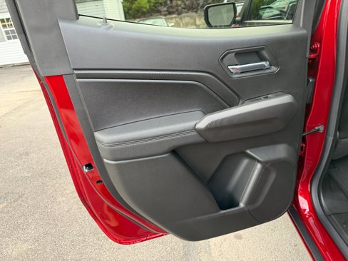 New 2025 GMC Canyon Elevation w/ Technology Package image 17
